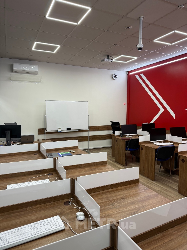 Фото коммерческой недвижимости, г. Одесса, ул. Канатная 22 (21742-2)