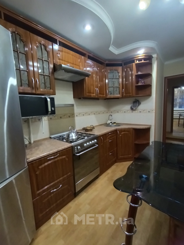 Фото квартиры, г. Черноморск, ул. Лазурная 7 (19818-6)