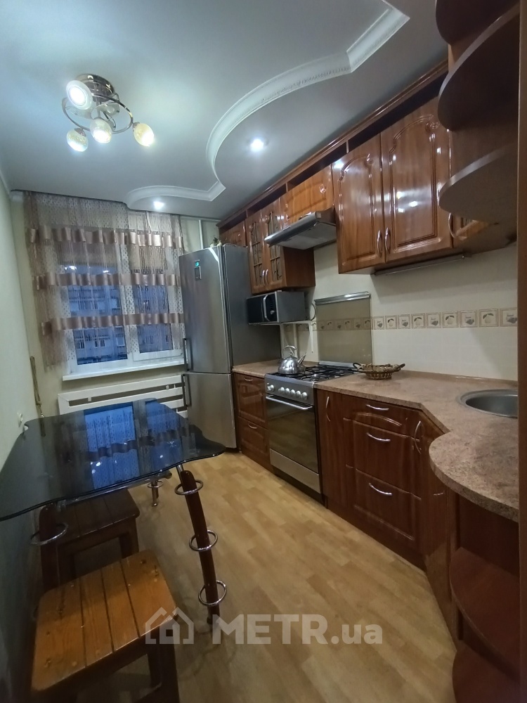 Фото квартиры, г. Черноморск, ул. Лазурная 7 (19818-7)