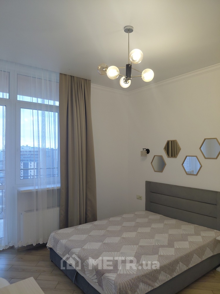 Фото квартиры, г. Одесса, Гагаринское Плато 9 (21783-10)