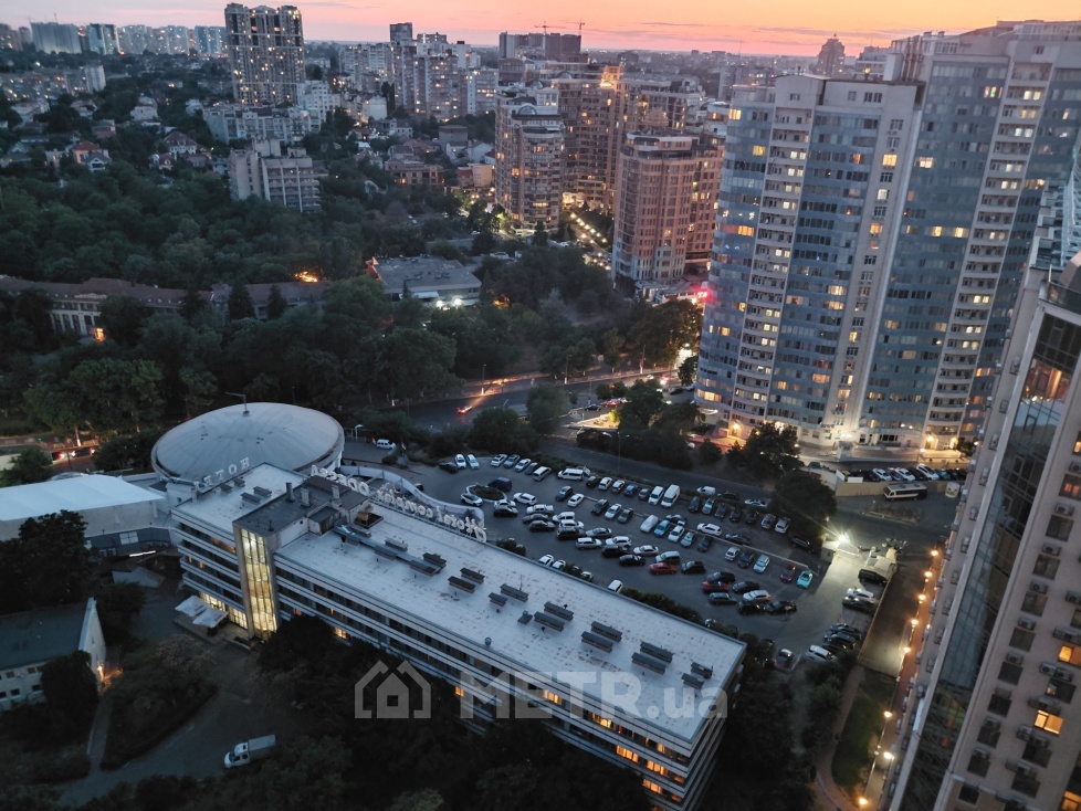 Фото квартиры, г. Одесса, Гагаринское Плато 9 (21783-24)