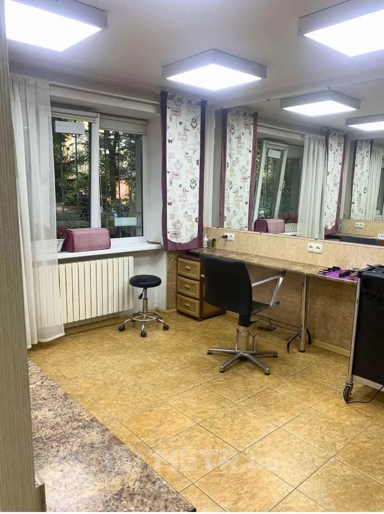 Фото коммерческой недвижимости, г. Одесса, ул. Героев Крут 18 (21842-5)