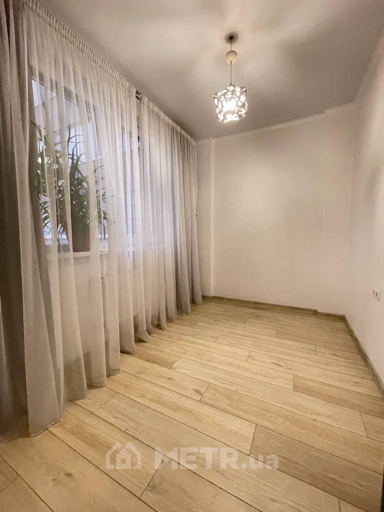 Фото квартиры, г. Одесса, ул. Святослава Рихтера 148А (21890-4)