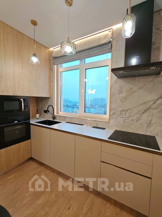 Фото квартиры, г. Одесса, ул. Краснова 1Ж (21892-14)