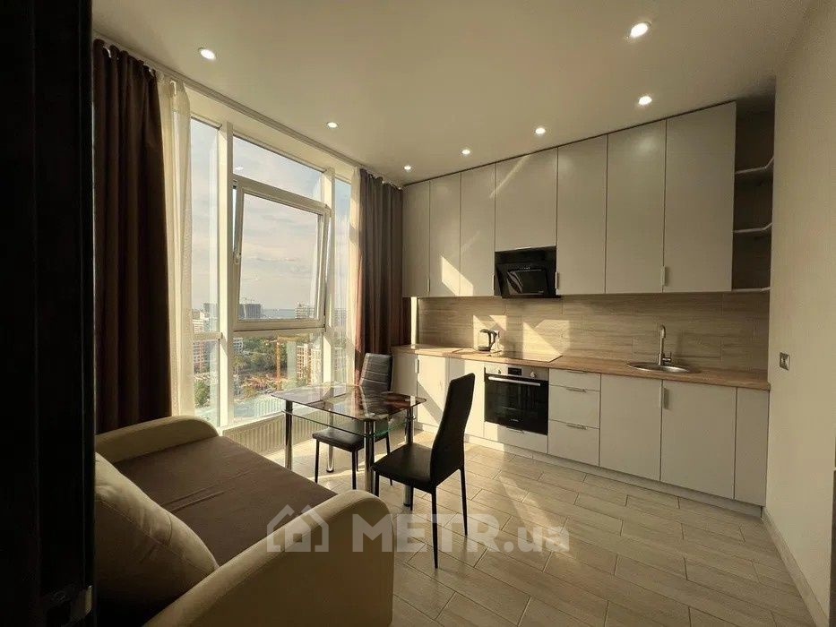 Фото квартиры, г. Одесса, бульвар Французский 60В (21901-2)