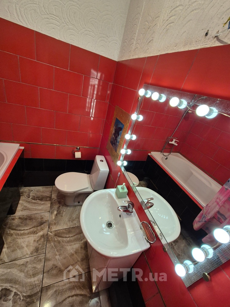 Фото квартиры, г. Черноморск, Провулок Хат 4 (21908-22)