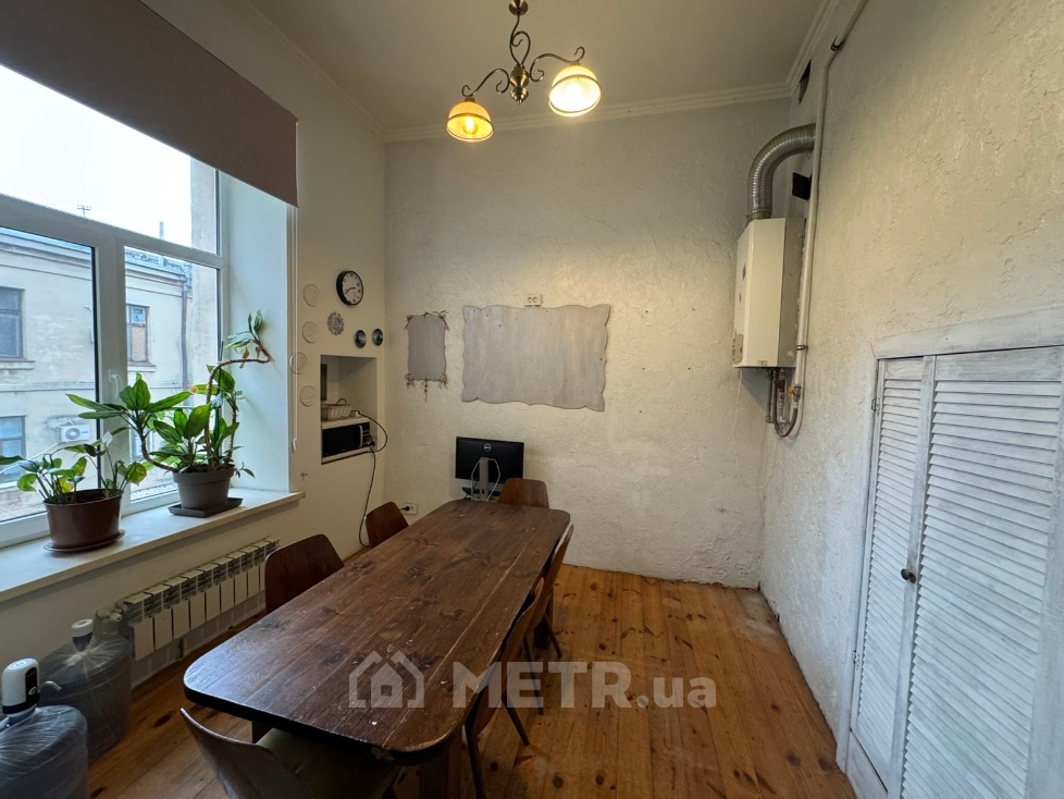 Фото квартиры, г. Одесса, ул. Среднефонтанская 10 (21936-3)