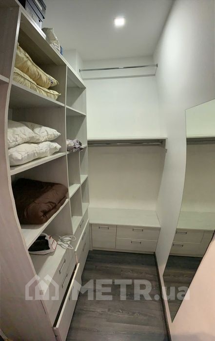 Фото квартиры, г. Одесса, Гагаринское Плато 5Б (21946-8)