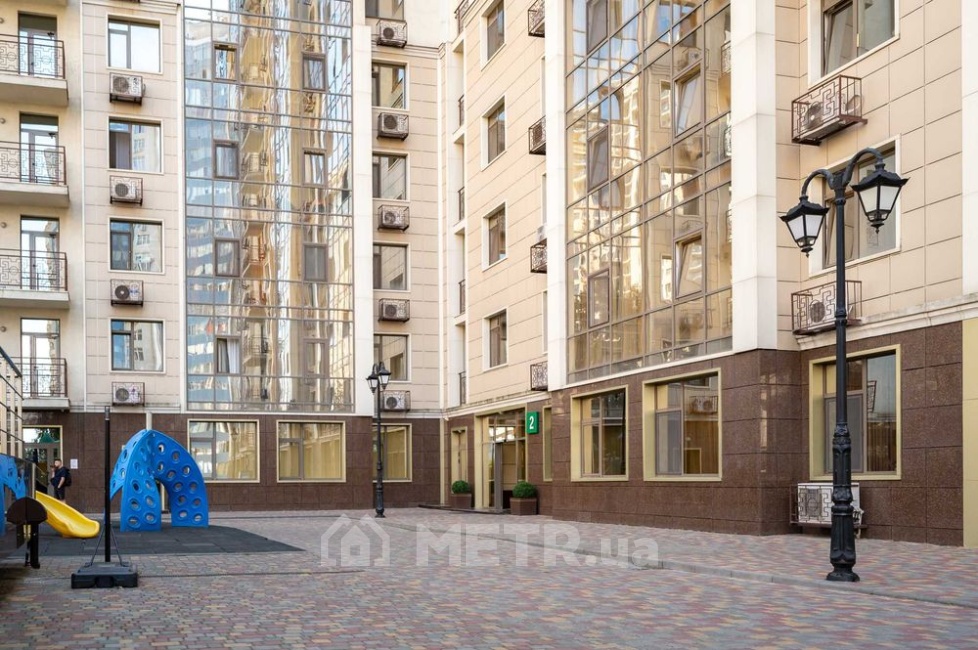 Фото квартиры, г. Одесса, Гагаринское Плато 5Б (21946-14)