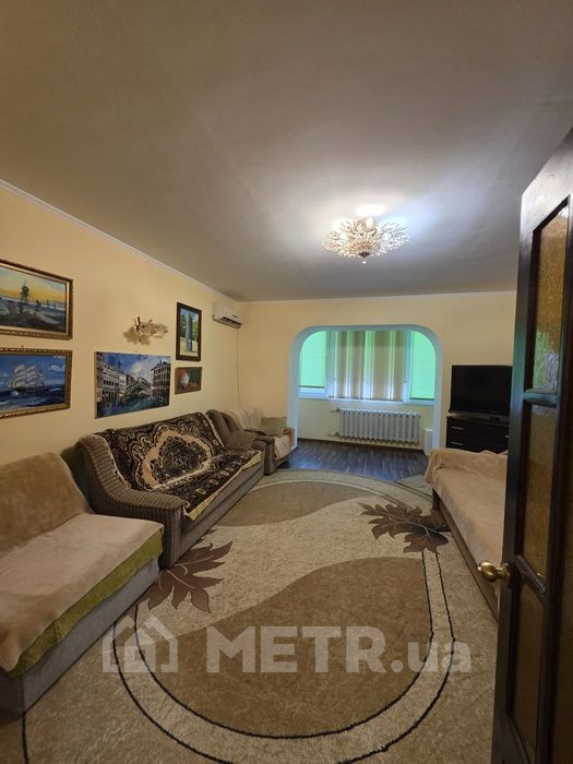 Фото квартиры, г. Черноморск, ул. Лазурная 2 (21949-2)