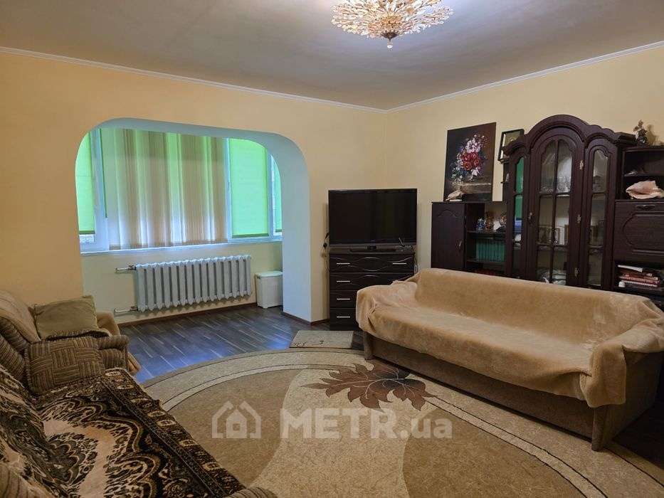 Фото квартиры, г. Черноморск, ул. Лазурная 2 (21949-3)