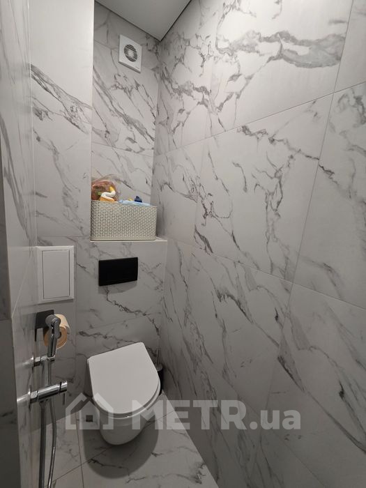 Фото квартиры, г. Черноморск, ул. Лазурная 2 (21949-18)