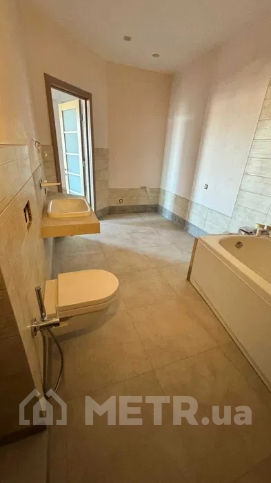 Фото квартиры, г. Одесса, ул. Макаренко 2А (22106-6)