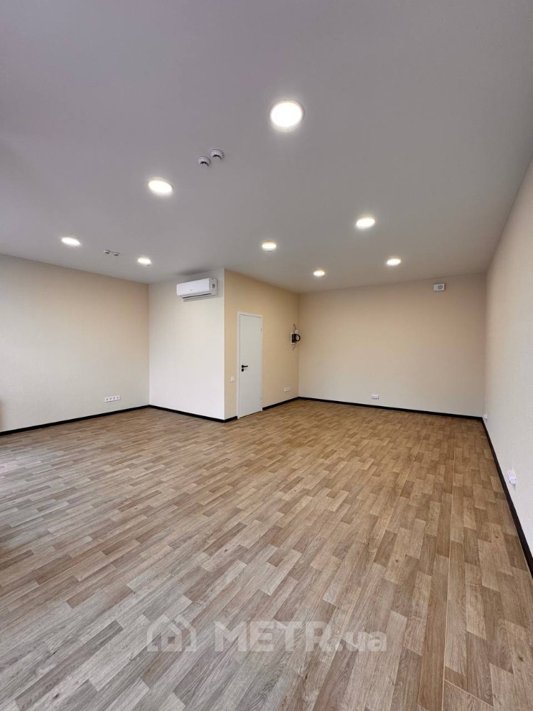 Фото коммерческой недвижимости, г. Одесса, ул. Ивана Франко 40 (СТР) (22135-6)