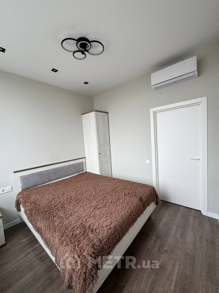 Фото квартиры, г. Одесса, ул. Академика Филатова 2 (22160-8)