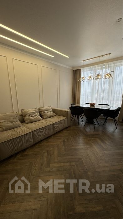 Фото квартиры, г. Одесса, ул. Толбухина 135 (22205-3)