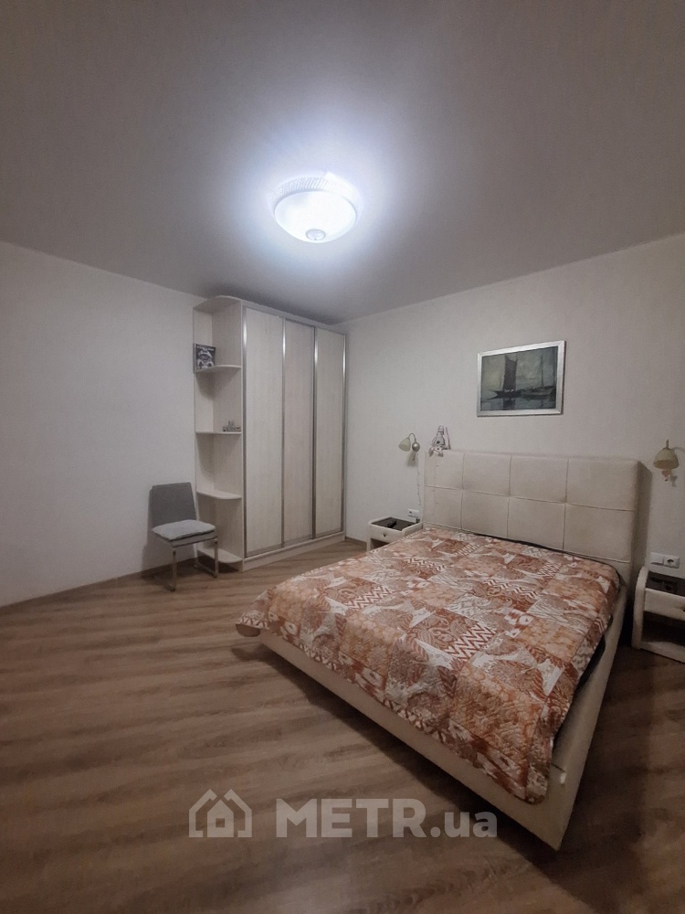 Фото квартиры, г. Одесса, ул. Среднефонтанская 35 (22219-3)