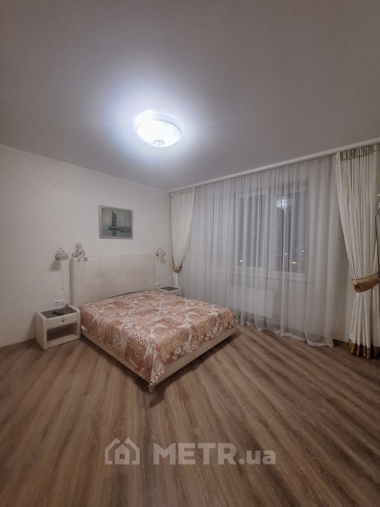 Фото квартиры, г. Одесса, ул. Среднефонтанская 35 (22219-4)