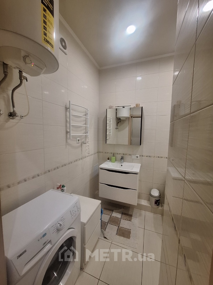 Фото квартиры, г. Одесса, ул. Среднефонтанская 35 (22219-8)