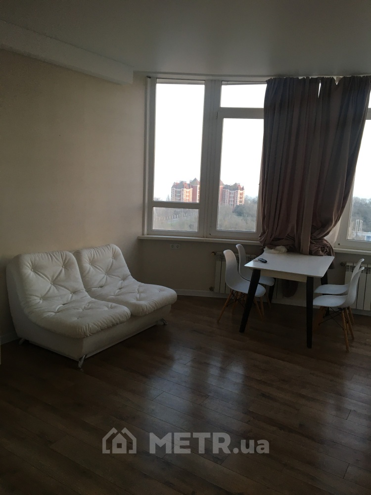 Фото квартиры, г. Черноморск, пер. Хантадзе 3 (22225-3)