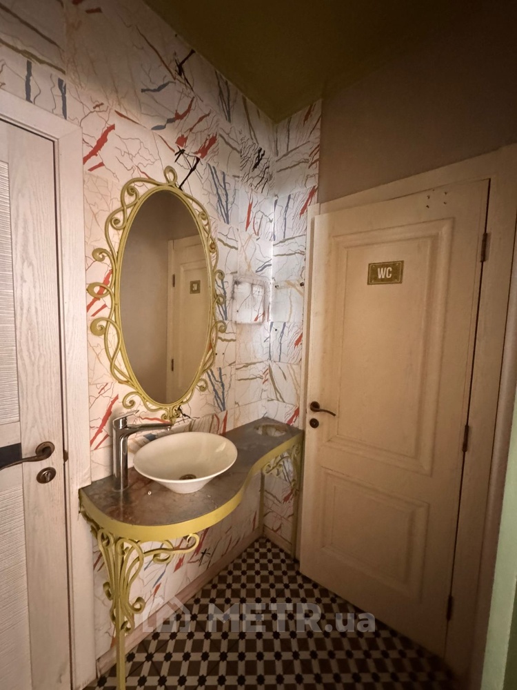 Фото коммерческой недвижимости, г. Одесса, ул. Академика Королёва 54 (22140-18)