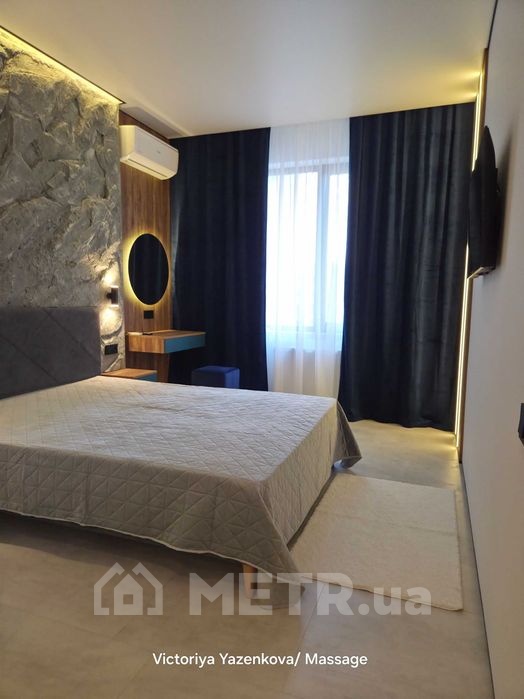 Фото квартиры, г. Одесса, ул. Генуэзская 1Е (22252-5)