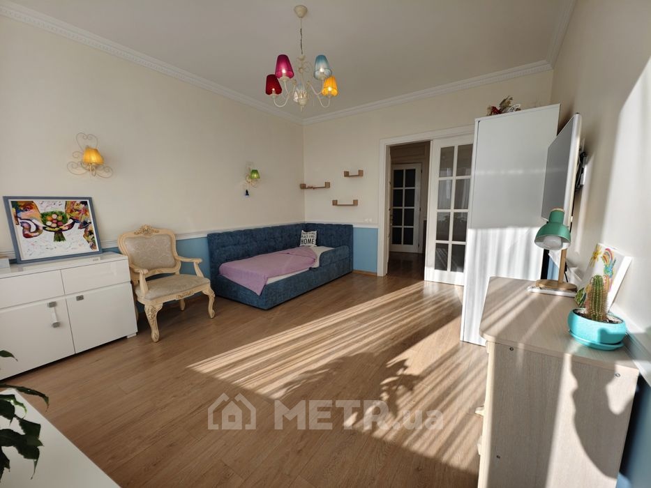 Фото квартиры, г. Одесса, ул. Литературная 1А (22291-9)