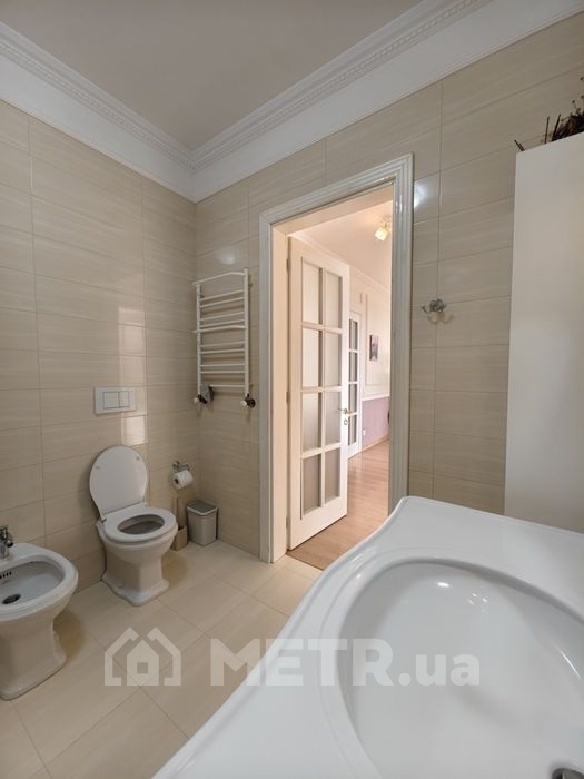 Фото квартиры, г. Одесса, ул. Литературная 1А (22291-13)