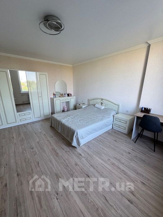 Фото квартиры, г. Черноморск, ул. Парусная 18 (22332-6)