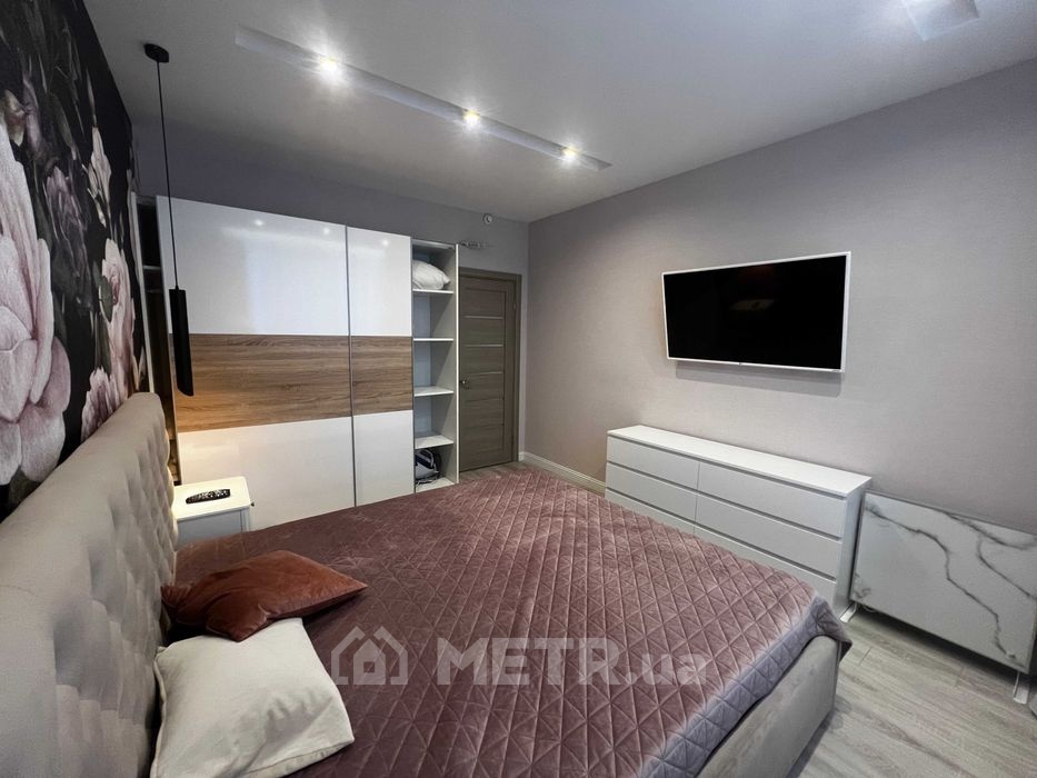 Фото квартиры, г. Одесса, ул. Толбухина 135 (22399-18)