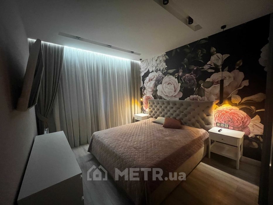 Фото квартиры, г. Одесса, ул. Толбухина 135 (22399-13)