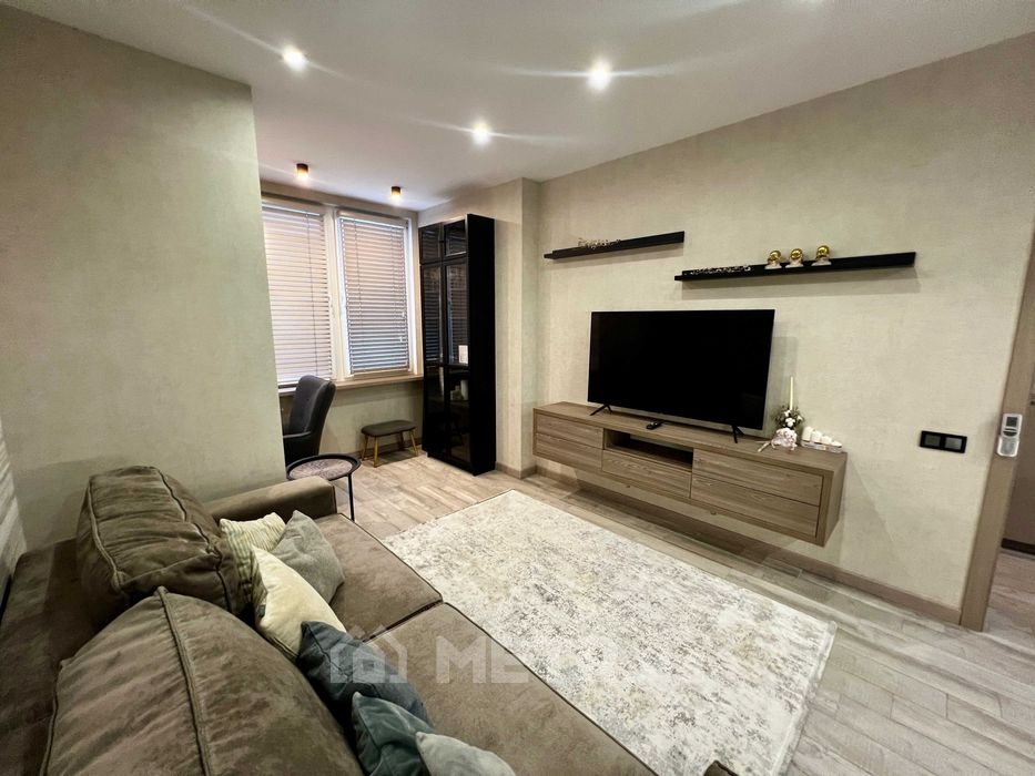 Фото квартиры, г. Одесса, ул. Толбухина 135 (22399-4)