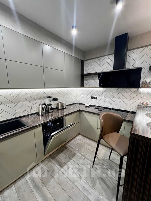 Фото квартиры, г. Одесса, ул. Толбухина 135 (22399-3)