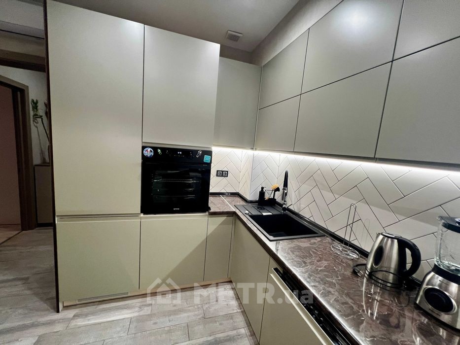 Фото квартиры, г. Одесса, ул. Толбухина 135 (22399-2)