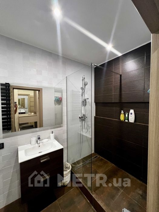 Фото квартиры, г. Одесса, ул. Толбухина 135 (22399-23)