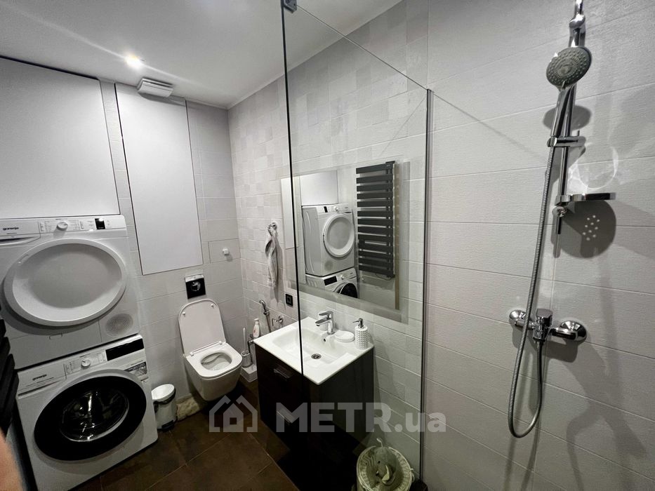 Фото квартиры, г. Одесса, ул. Толбухина 135 (22399-22)