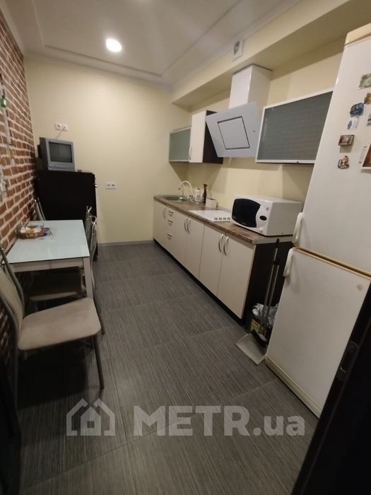 Фото квартиры, г. Черноморск, ул. Парковая 48 (22432-6)