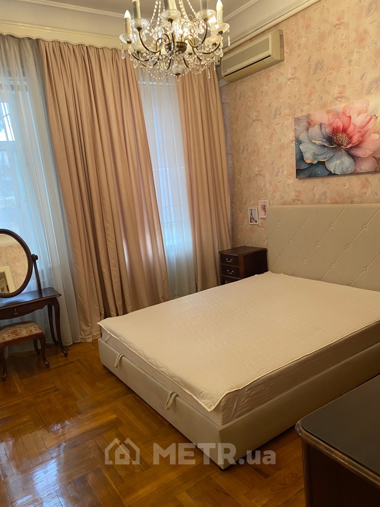 Фото квартиры, г. Одесса, ул. Большая Арнаутская 107 (15851-10)