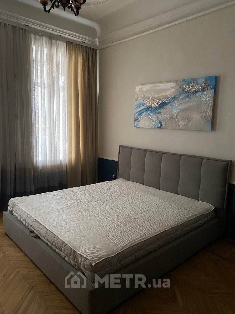 Фото квартиры, г. Одесса, ул. Большая Арнаутская 107 (15851-11)