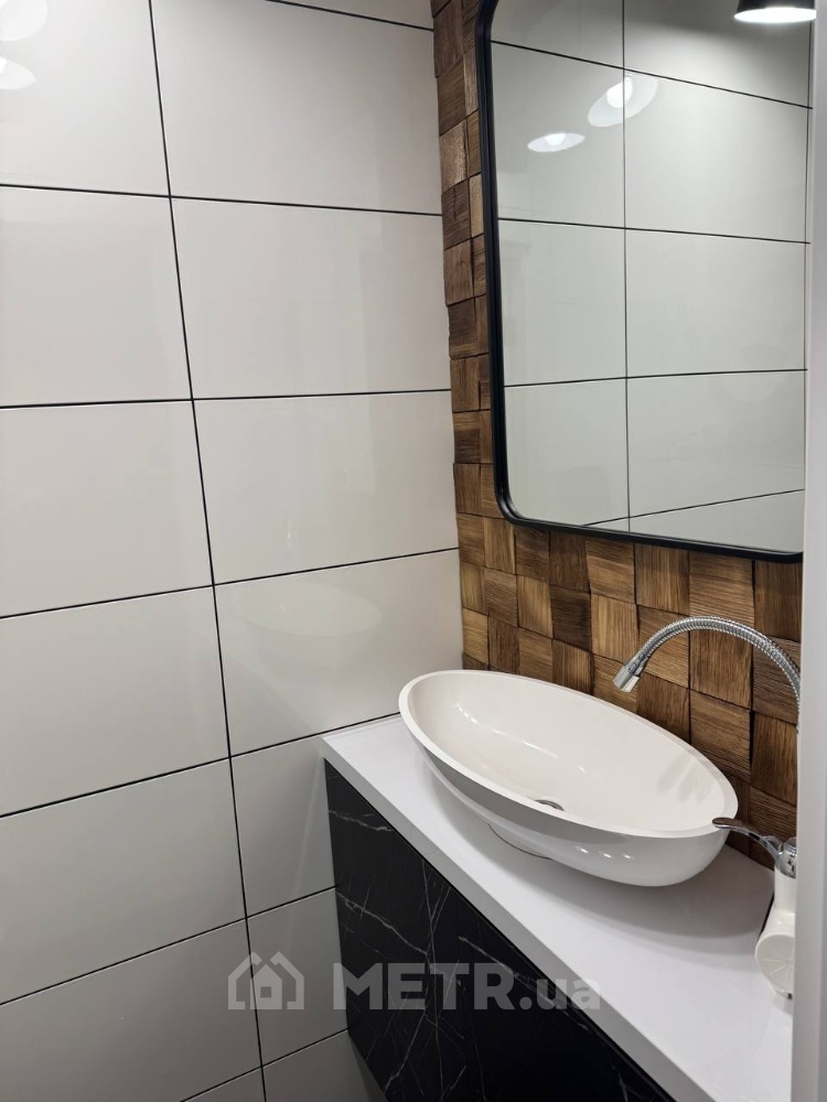 Фото коммерческой недвижимости, с. Крыжановка, ул. Генерала Бочарова 60 (СТР) (22521-4)