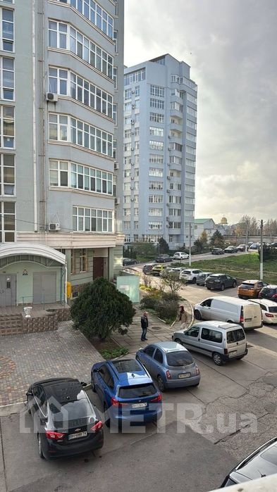 Фото квартиры, г. Черноморск, ул. Парковая 48 (22548-16)