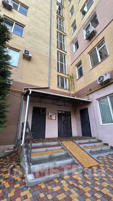 Фото квартиры, г. Черноморск, ул. Парковая 48 (22548-15)