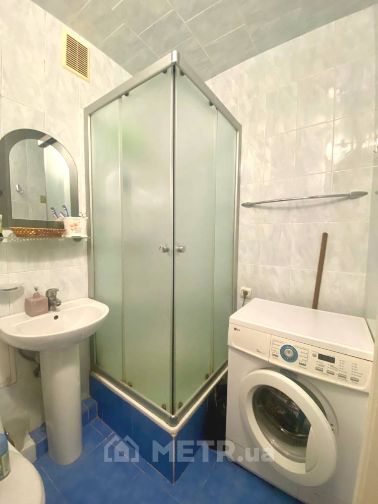 Фото квартиры, г. Одесса, ул. Космонавтов 28 (22592-12)