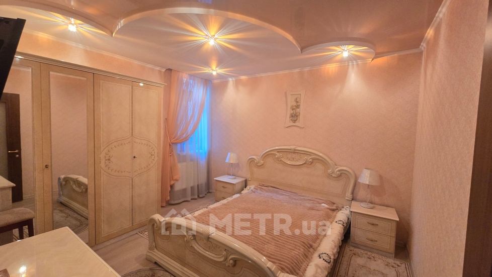 Фото квартиры, г. Одесса, ул. Среднефонтанская 4 (22597-4)