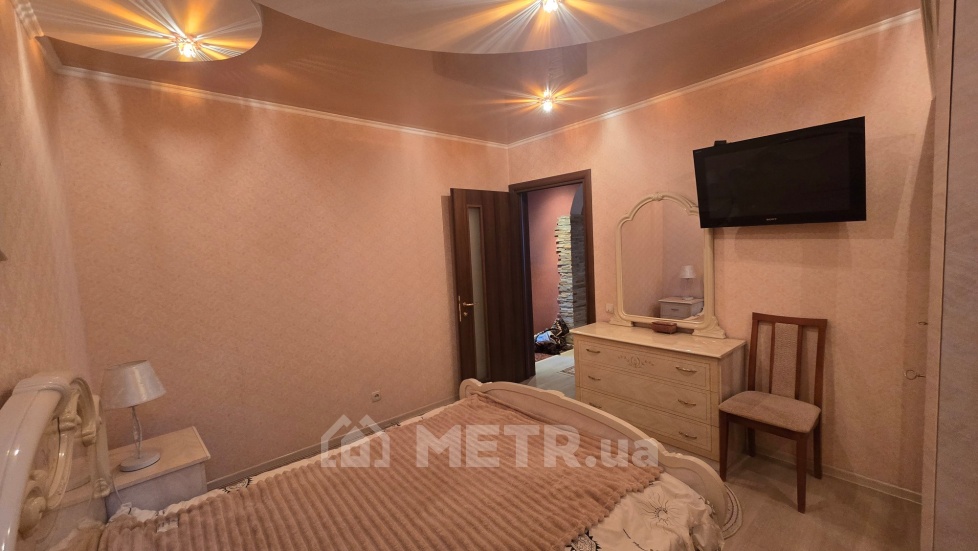 Фото квартиры, г. Одесса, ул. Среднефонтанская 4 (22597-6)