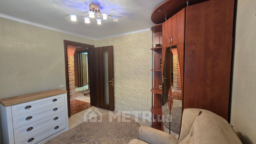 Фото квартиры, г. Одесса, ул. Среднефонтанская 4 (22597-9)