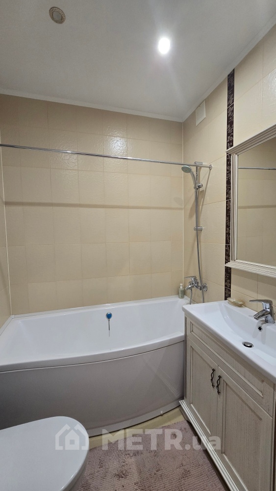 Фото квартиры, г. Одесса, ул. Среднефонтанская 4 (22597-22)