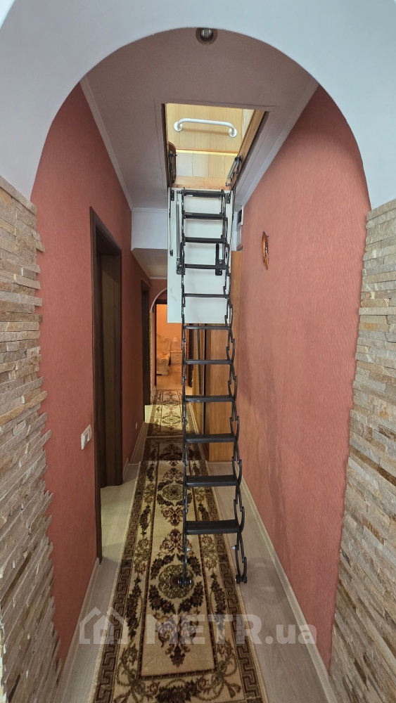 Фото квартиры, г. Одесса, ул. Среднефонтанская 4 (22597-18)