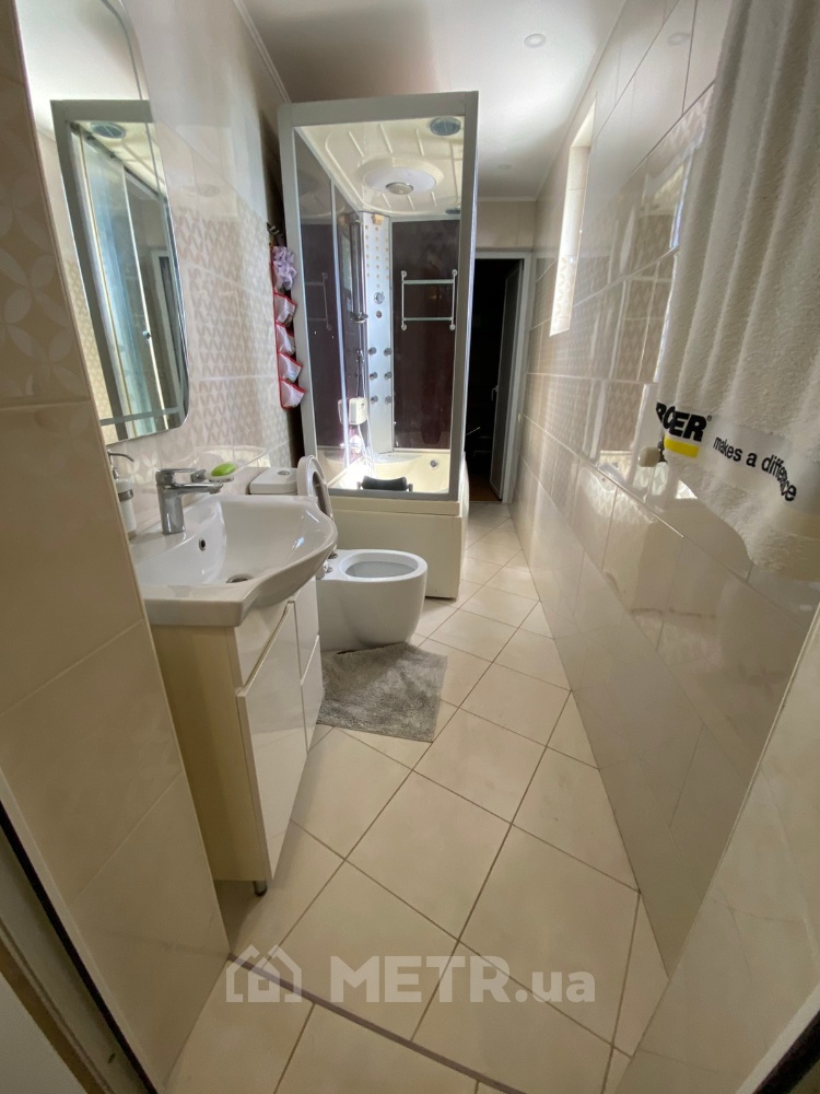 Фото дома, г. Одесса, ул. Василия Симоненко (22610-13)