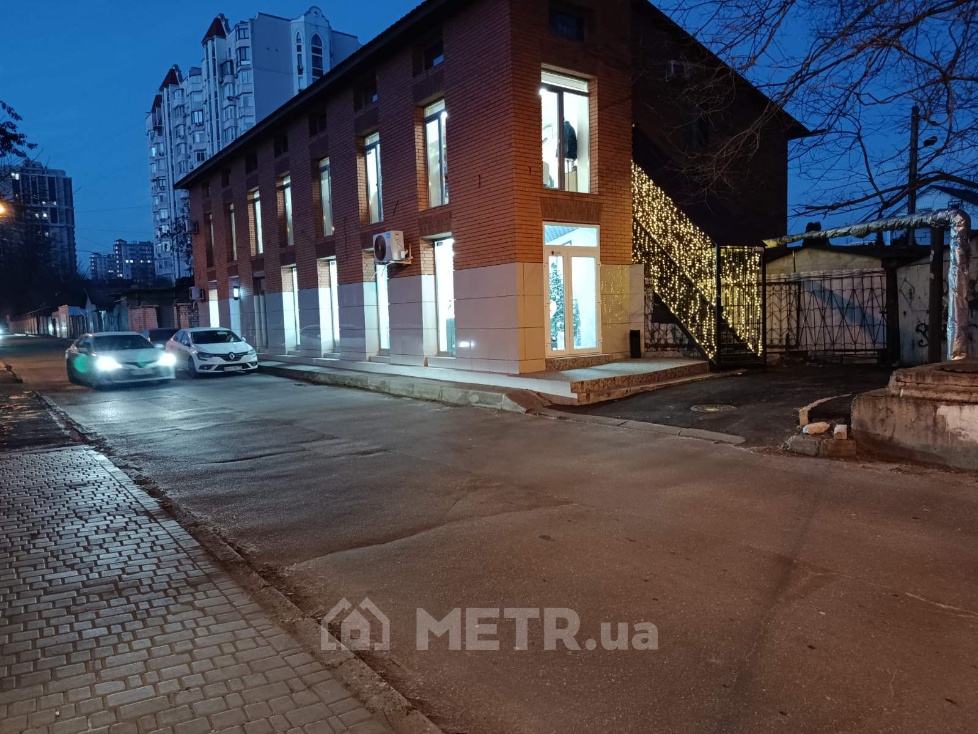 Фото коммерческой недвижимости, г. Одесса, ул. Посмитного (22618-2)